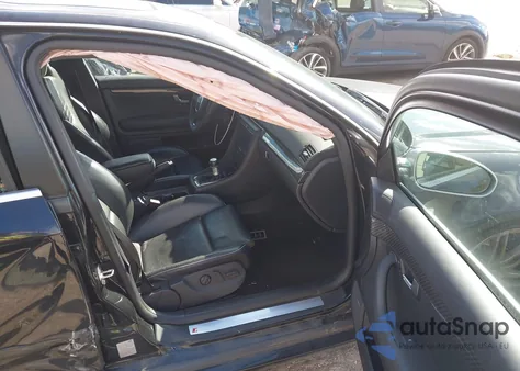 2007 Audi Rs 4 4.2L z USA, uszkodzony, nr VIN WUARU78E67N905167